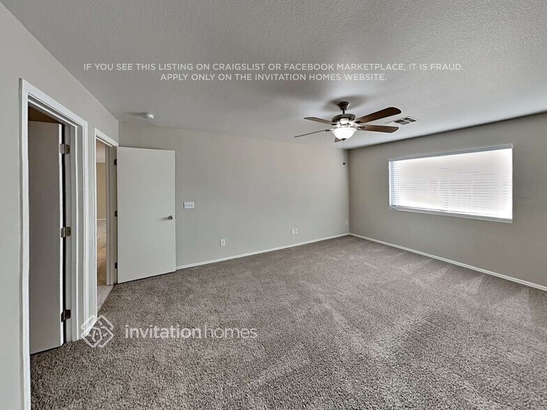 Building Photo - 1039 E Desert Moon Trail