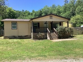 Building Photo - Newly Renovated Home In Harrison