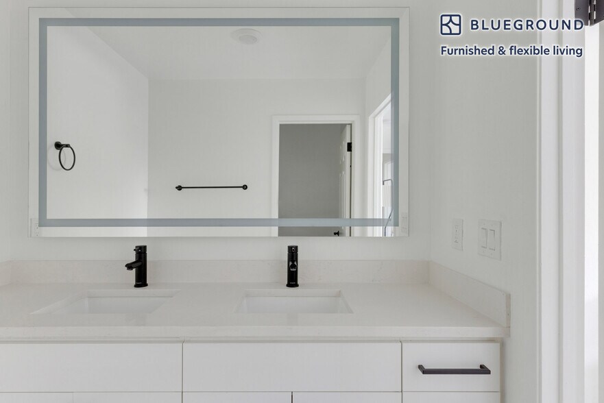 Building Photo - 20200 Lucille Ave