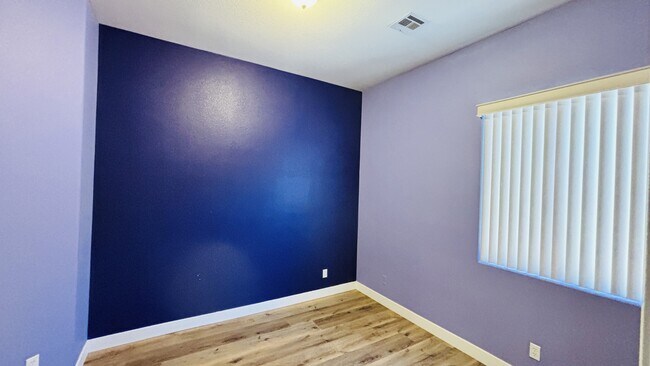 Building Photo - 917 Coldwater Falls Way