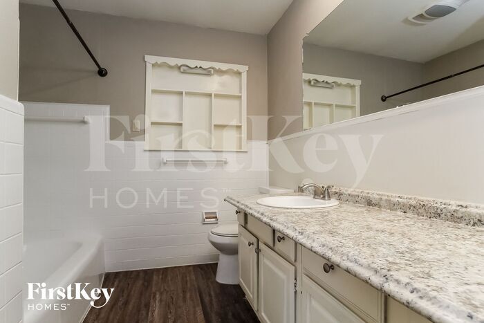 Building Photo - 5506 Berry Creek Dr