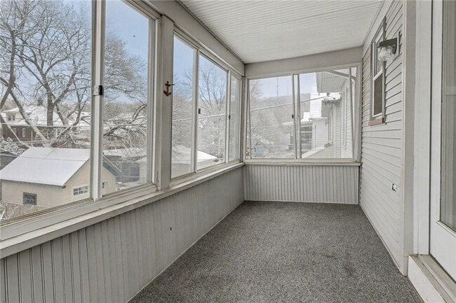 Building Photo - 30 Shepard St