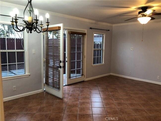 Building Photo - 3577 Gundry Ave