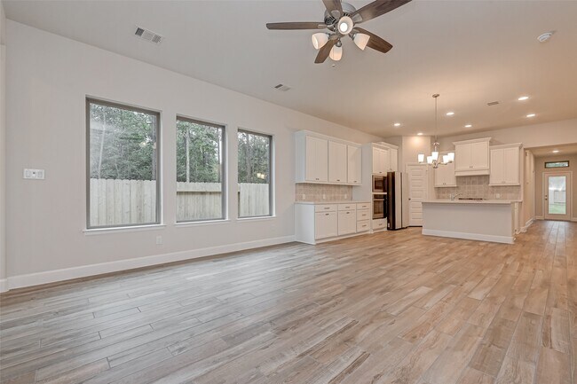 Building Photo - 308 Mullins Ct