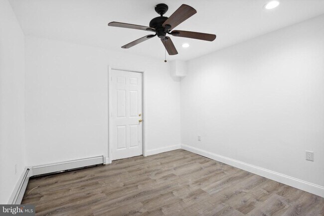 Building Photo - 2205 S 20th St