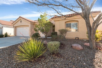 Building Photo - 4 Bedroom Single Story in Southern Highlands COMING SOON