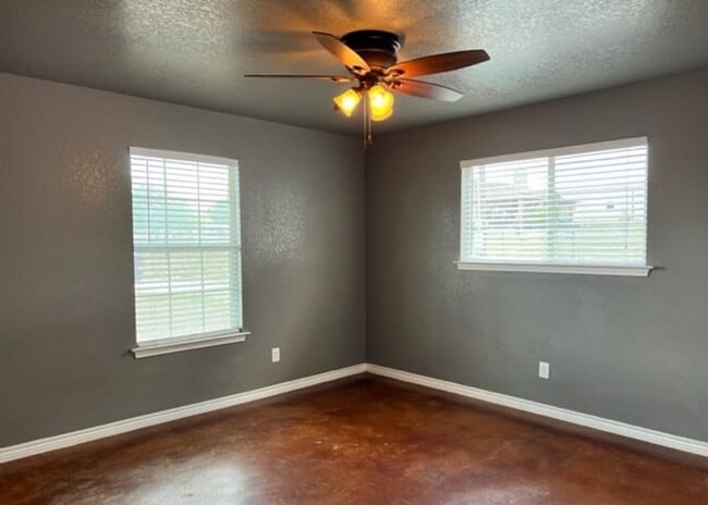 Building Photo - 2-Bedroom Barndominium