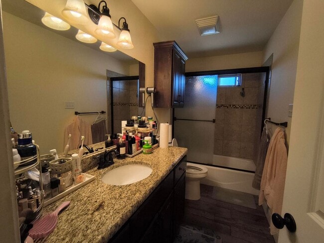 Building Photo - 2321 Cheyenne Trl