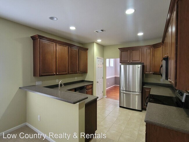 Building Photo - 3 br, 2.5 bath House - 61 Woods Bay