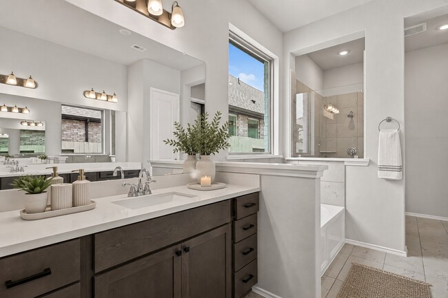 Building Photo - 2406 Pear Blossom Ln
