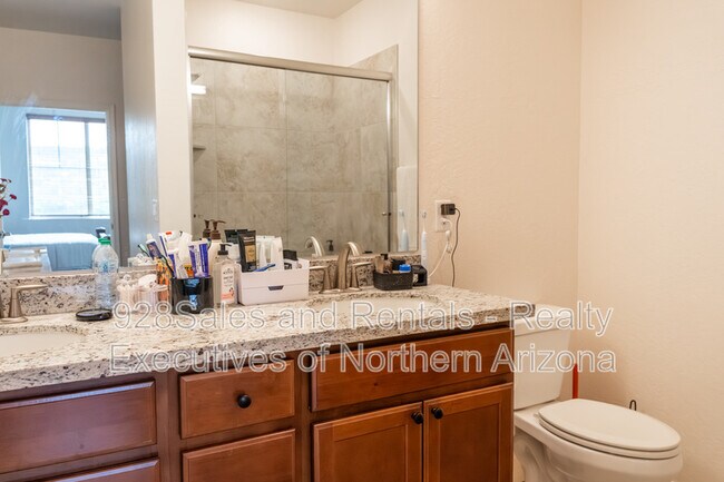 Building Photo - 207 S Beaver St