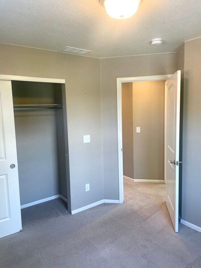 Building Photo - 24708 E Layton Pl