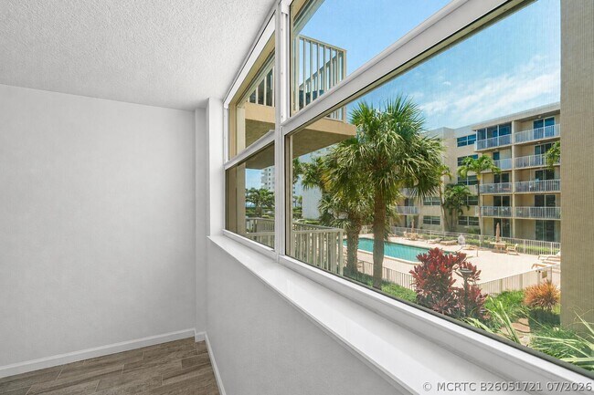 Building Photo - 2929 S Ocean Blvd
