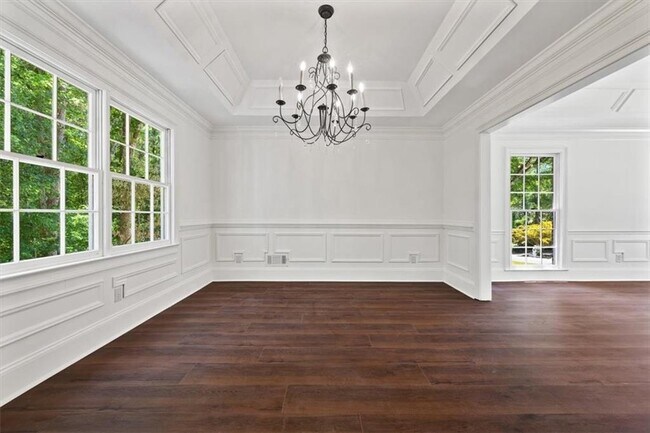 Building Photo - 2120 Skyland Cove Ln SW