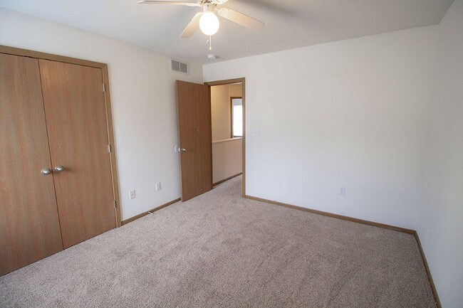 Building Photo - 1426 Greensboro Dr