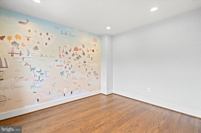 Building Photo - 222 Green St