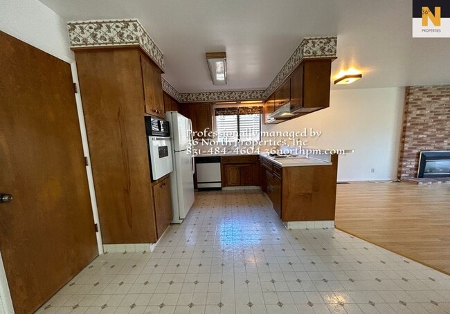 Building Photo - 27 San Felipe Ct
