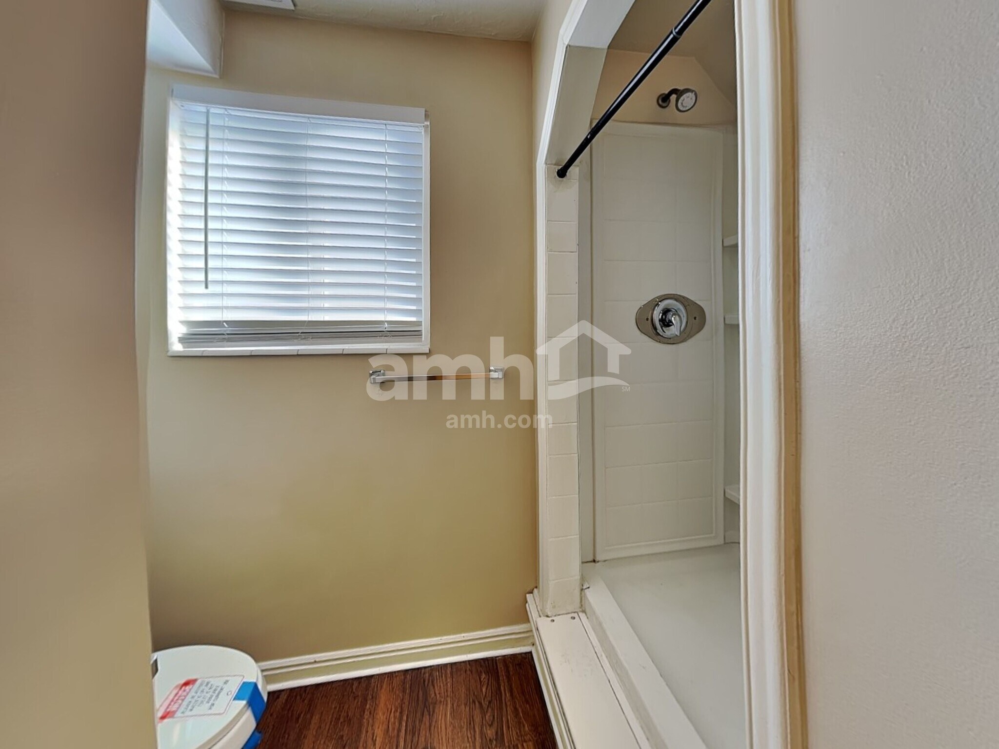 Building Photo - 1872 W Sir Charles Dr