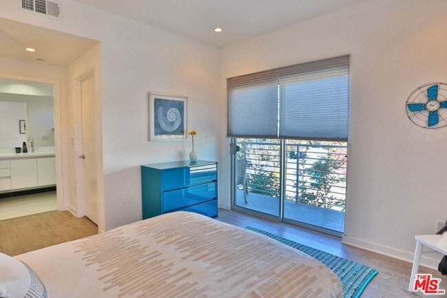 Building Photo - 11776 Idaho Ave