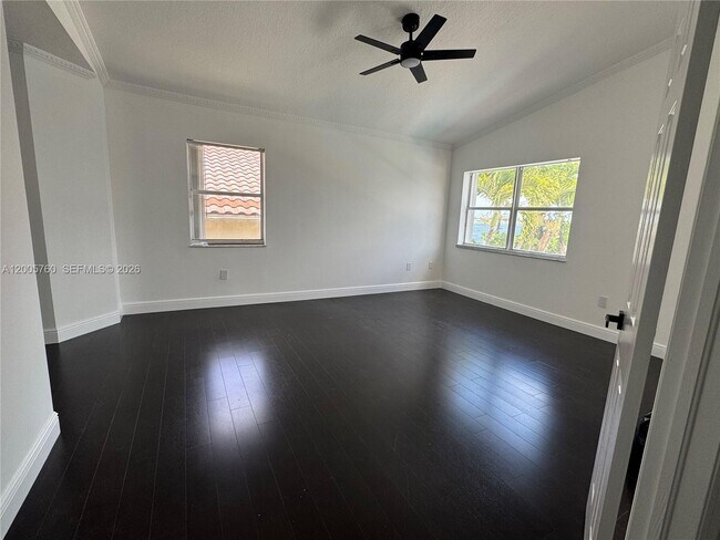 Building Photo - 15071 SW 136th Pl