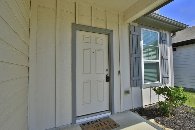 Building Photo - 17714 Winnower Ln