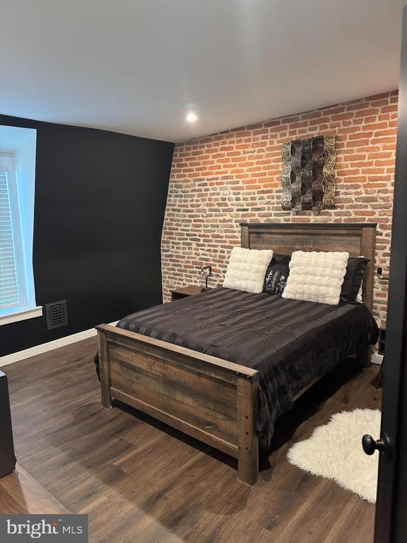 Building Photo - 814 Chestnut St