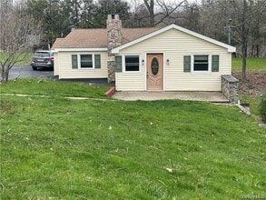 Building Photo - 22 Lake Ave