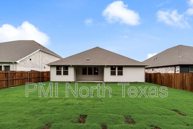 Building Photo - 1404 Winters Wy
