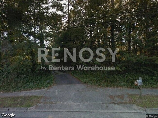 Building Photo - Charming Estate home on almost 2 acres with Duke University Setting
