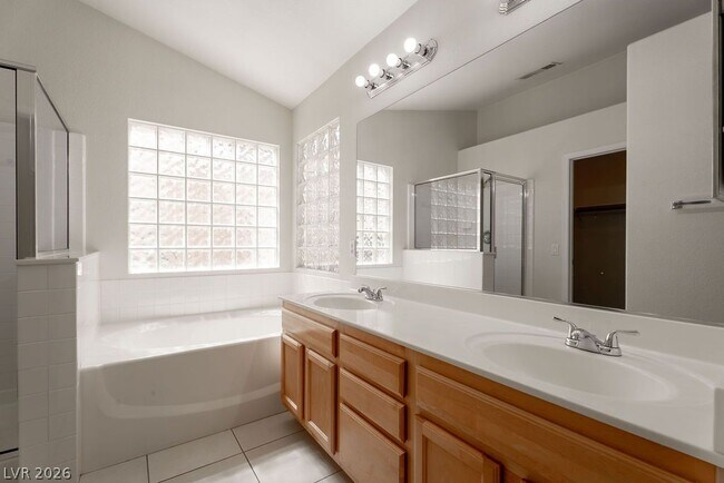Building Photo - 681 Quiet Stream Ct