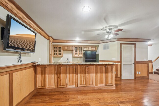 Building Photo - 43286 Canal Creek Pl