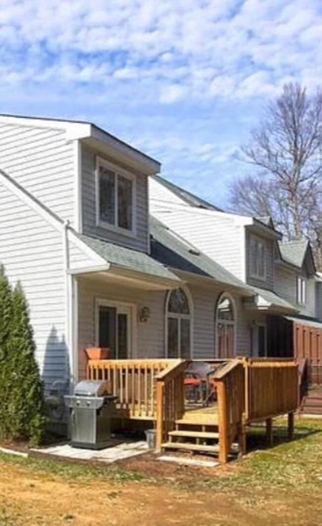 Building Photo - House for Rent in Kennett Square