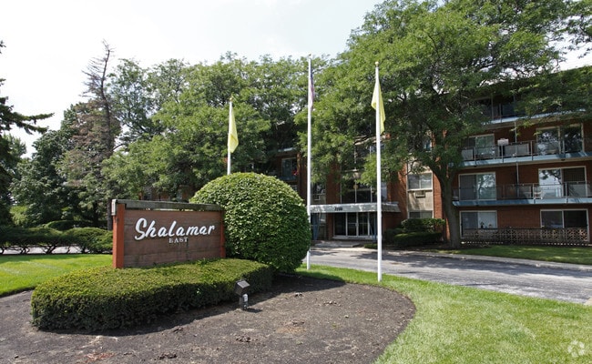 Building Photo - Shalamar East Apartments