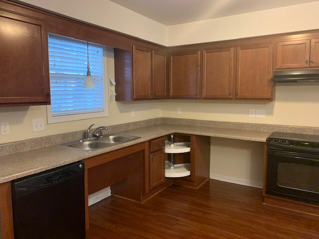 Building Photo - 347 Family Lodge Dr