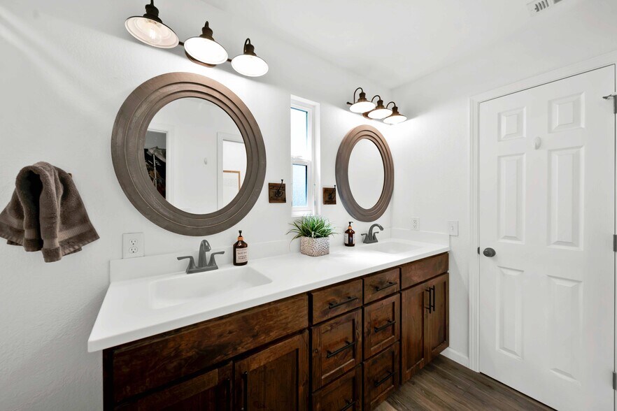 Second bathroom main house - 3075 Forest Hills Dr