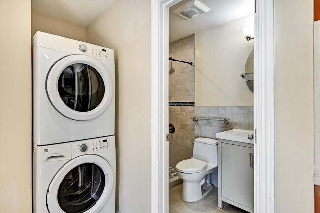 Building Photo - Millbrae 2BR / 2BA Apartment with Private Entrance, Huge Patio & Parking – Near BART, Caltrain & SFO