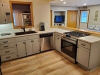 Building Photo - 7421 Washington St