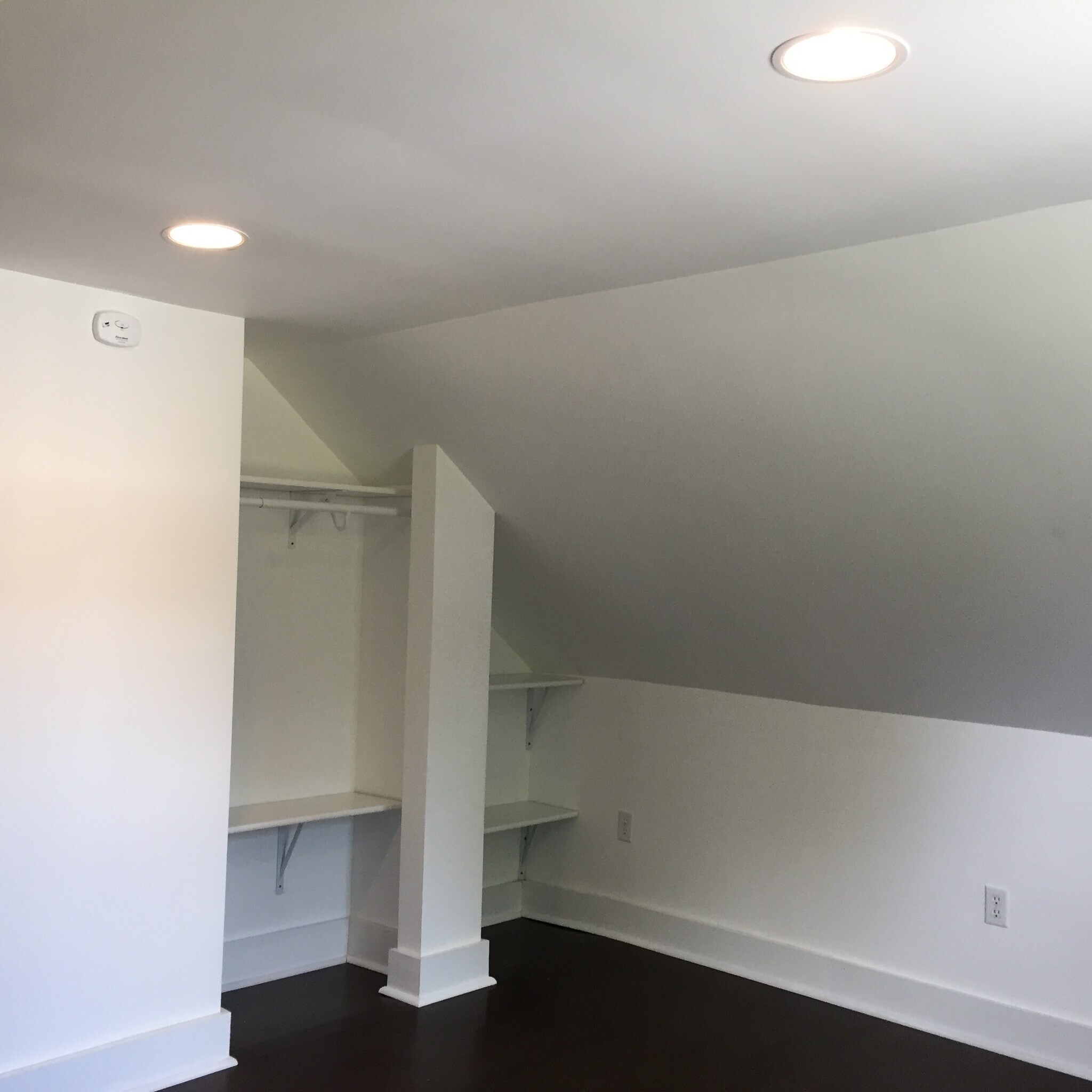 Attic-1c - 125 E Walnut Ave