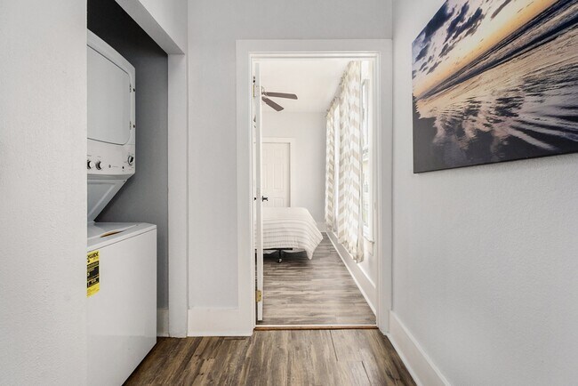 Building Photo - 2015 37th St