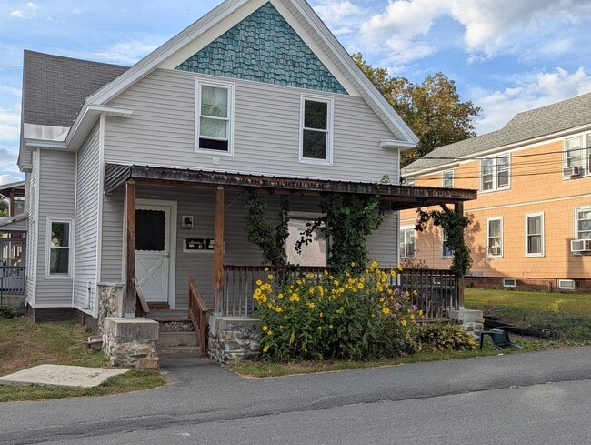 Primary Photo - 20 Chellis St
