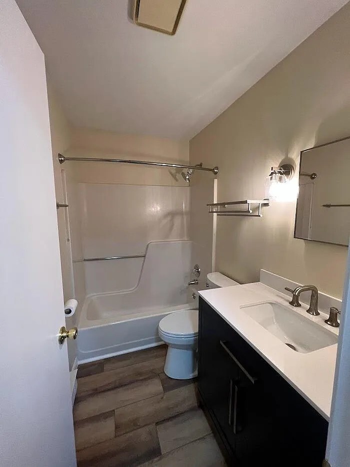 Bathroom - O1 Grandview Dr