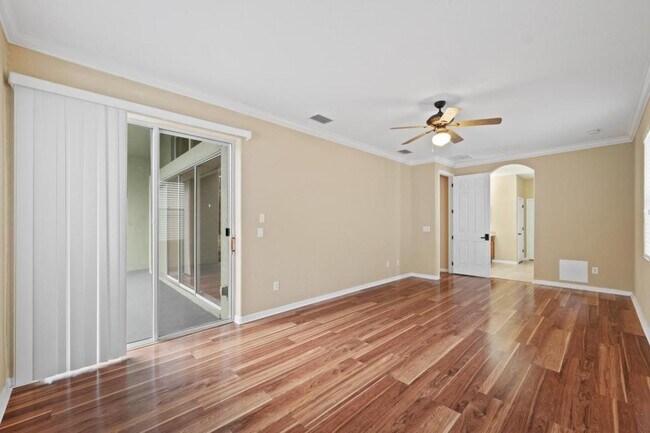 Building Photo - 27211 Fern Glade Ct