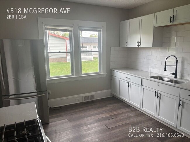 Building Photo - 4518 McGregor Ave