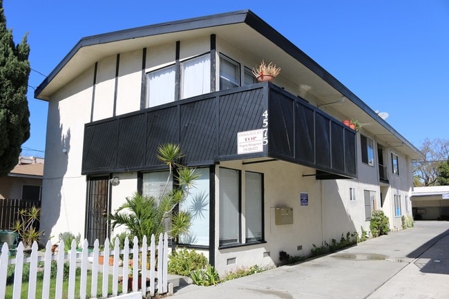 Primary Photo - 4575 W 173rd St