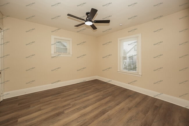 Building Photo - 13713 Edgewood Ave