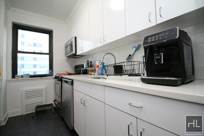 Building Photo - EAST 69 STREET