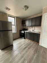 Building Photo - 41 Milford Ave