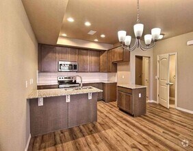 Building Photo - Beautiful 3 bed, 3 bath Townhome in West W...