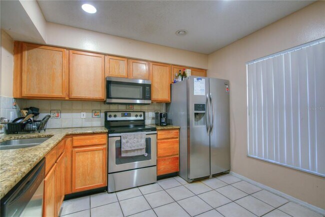 Building Photo - 13313 Fairway Glen Dr