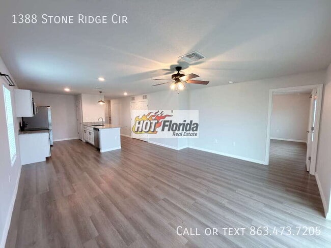 Building Photo - 1388 Stone Ridge Cir